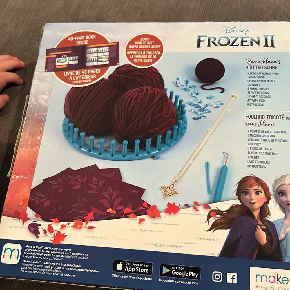 FROZEN II Queen Iduna‘s knitted Scarf Make yourself Kit NEW